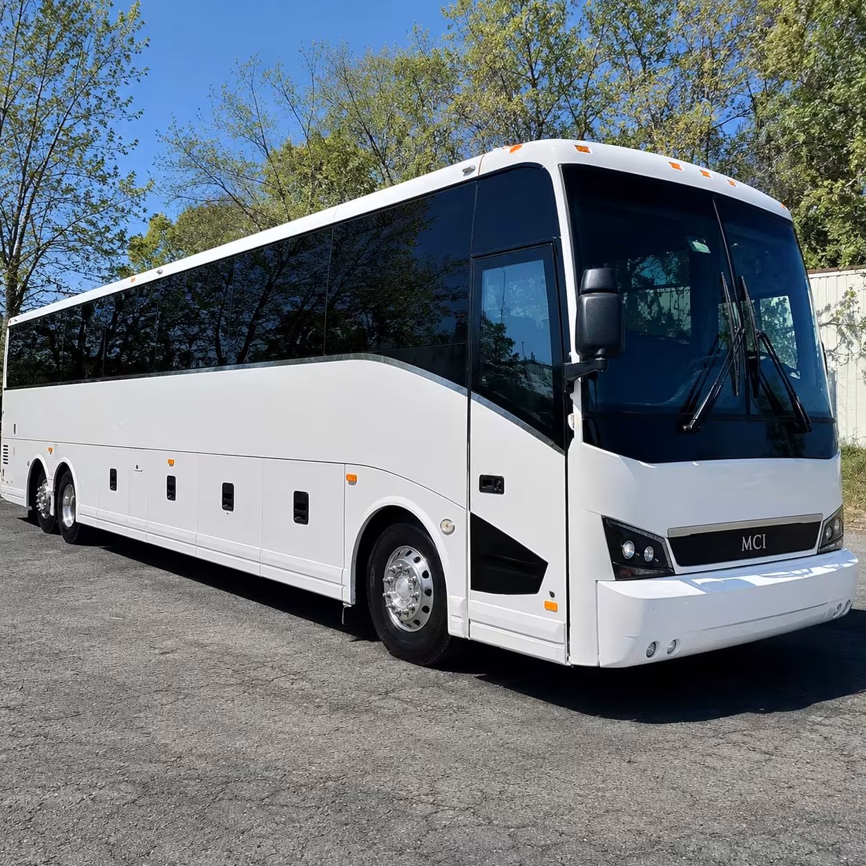 hialeah charter buses to fpl solar amphitheater and hard rock live