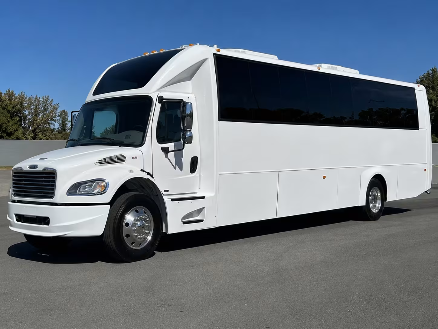hialeah party bus rentals for club nights and live music